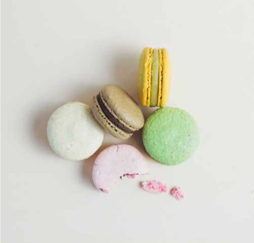 /assets/images/image-macaron-desktop.jpg